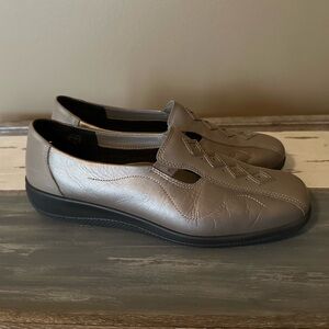 Hotter Calypso Women’s Leather Slip On Loafer NWOT. Size 11‎
